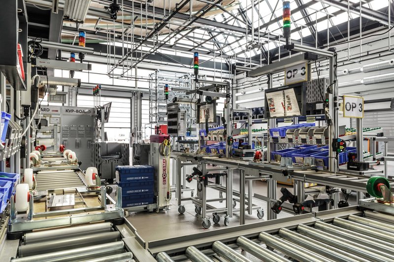 Partner für Produktionslogistik: Das Technologiezentrum PULS der Hochschule Landshut baut ein Kompetenznetzwerk Intelligente Produktionslogistik auf, gefördert mit EU-Geldern.