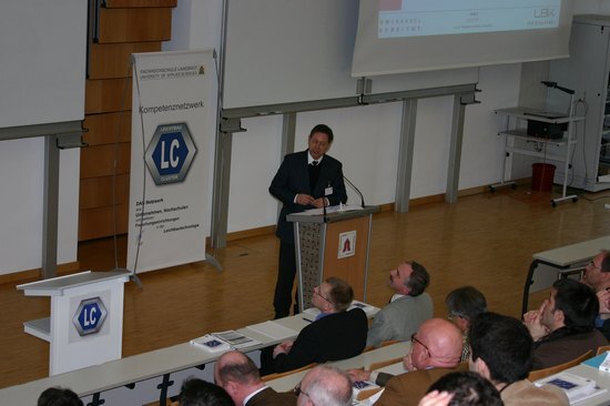 Prof. Dr. Bernd Klein (Uni Kassel) bei seinem Vortrag.