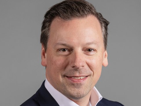 Dr. Christian-Simon Ernst