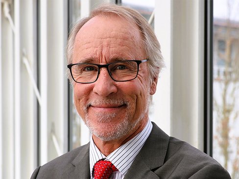 Prof. Dr. Hubertus C. Tuczek Prof. Dr. Hubertus C. Tuczek